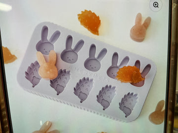 EmeryPets Treat Mold Hedgehog + Bunny