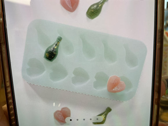 EmeryPets Treat Mold Pupsecco + Heart